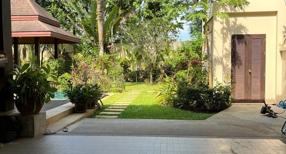 Villa zum Kauf und zur Miete mit 3 Zimmer in Mueang Phuket, Phuket