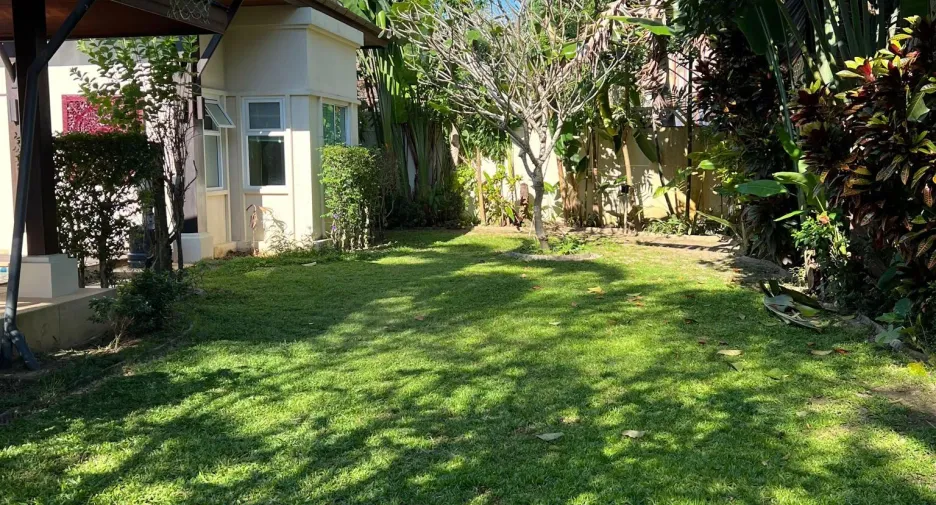 Villa zum Kauf und zur Miete mit 3 Zimmer in Mueang Phuket, Phuket