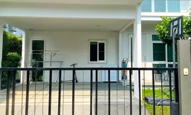 Haus zur Miete mit 3 Zimmer in Prawet, Bangkok