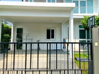 出租 3 卧室 独立屋 在 Prawet, 曼谷