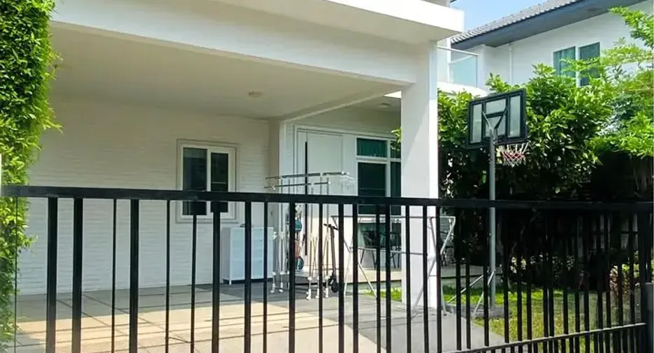 For rent 3 bedrooms house in Prawet, Bangkok