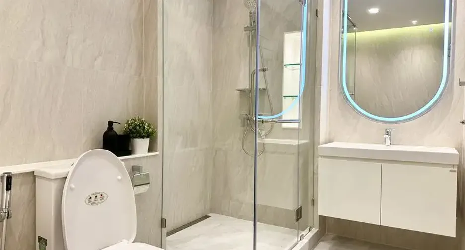 For rent 3 ベッドルーム condo in Pathum Wan, Bangkok