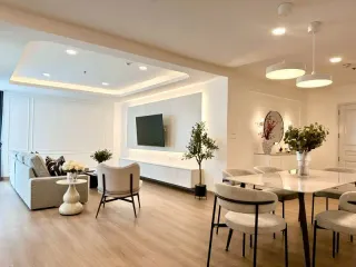 For rent 3 ベッドルーム condo in Pathum Wan, Bangkok