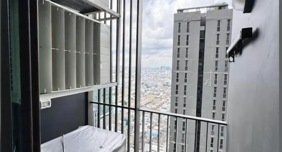 For rent 1 bed condo in Huai Khwang, Bangkok