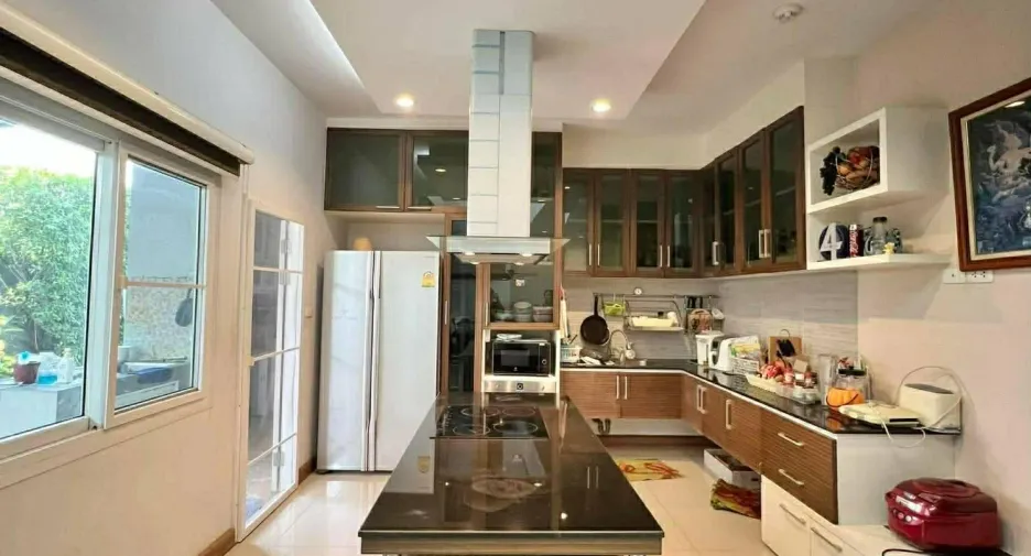 Продажа и аренда 5 спальни дом в Ханг Донг, Чианг Маи