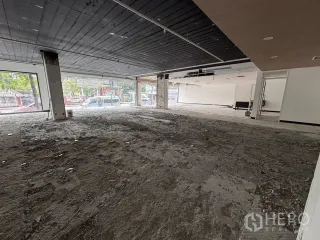 Gewerbefläche zur Miete in Bang Rak, Bangkok