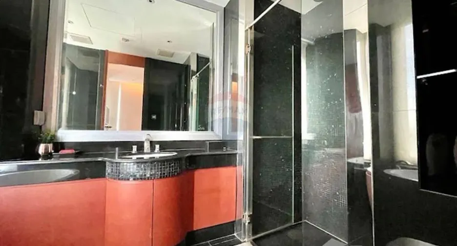 For sale and for rent 2 bedrooms condo in Sathon, Bangkok