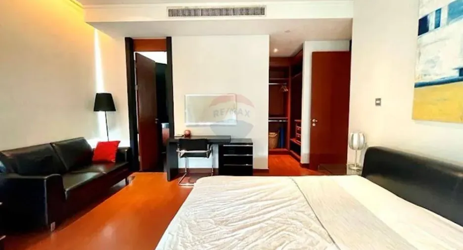 For sale and for rent 2 bedrooms condo in Sathon, Bangkok