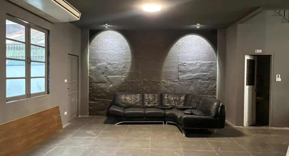 For rent 6 ベッドルーム townhouse in Watthana, Bangkok