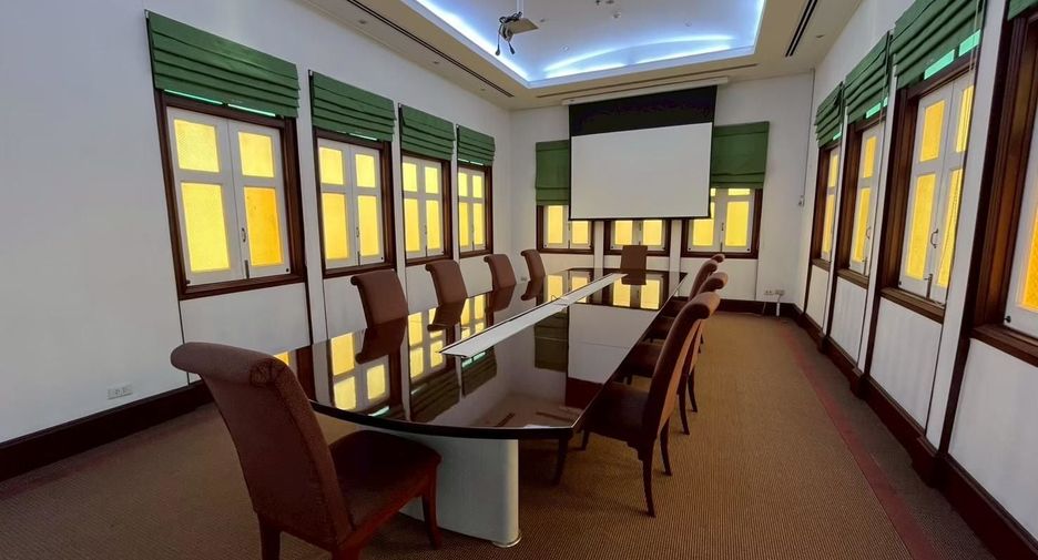 For rent 5 bedrooms retail Space in Sathon, Bangkok