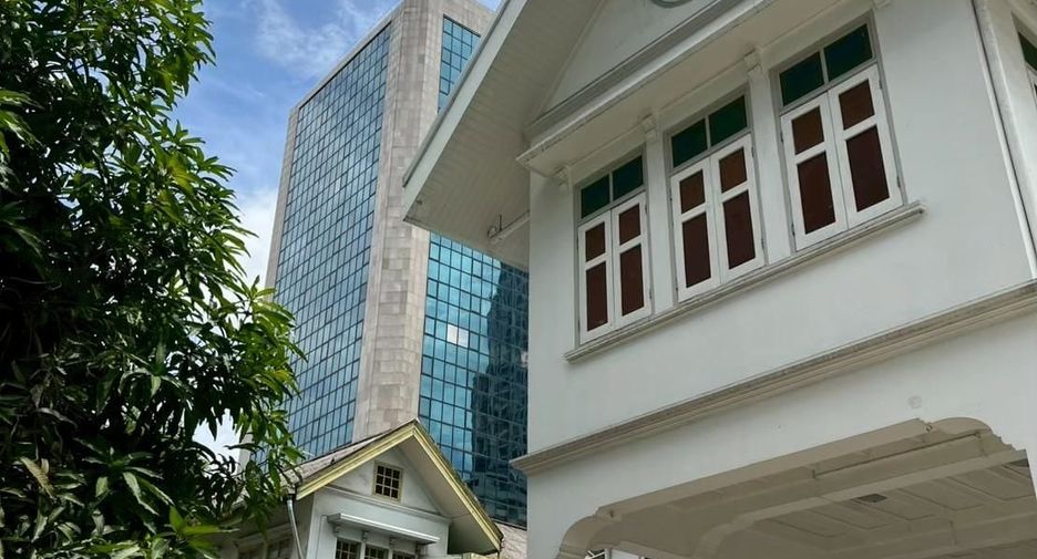 For rent 5 bedrooms retail Space in Sathon, Bangkok