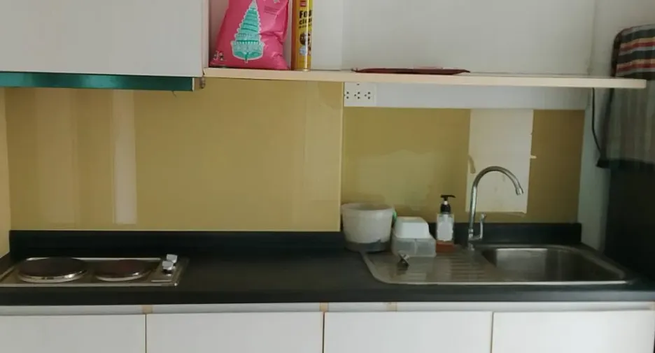 For sale 1 bed condo in Khlong Toei, Bangkok