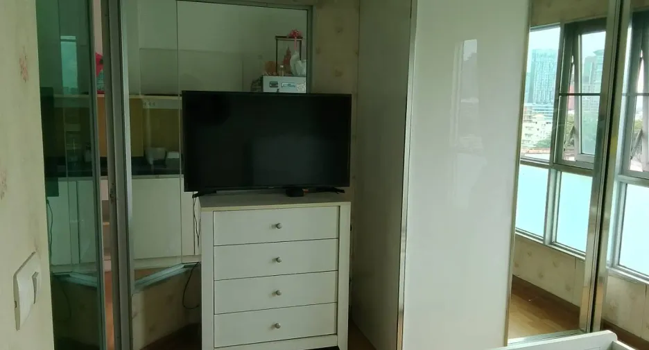 For sale 1 bed condo in Khlong Toei, Bangkok
