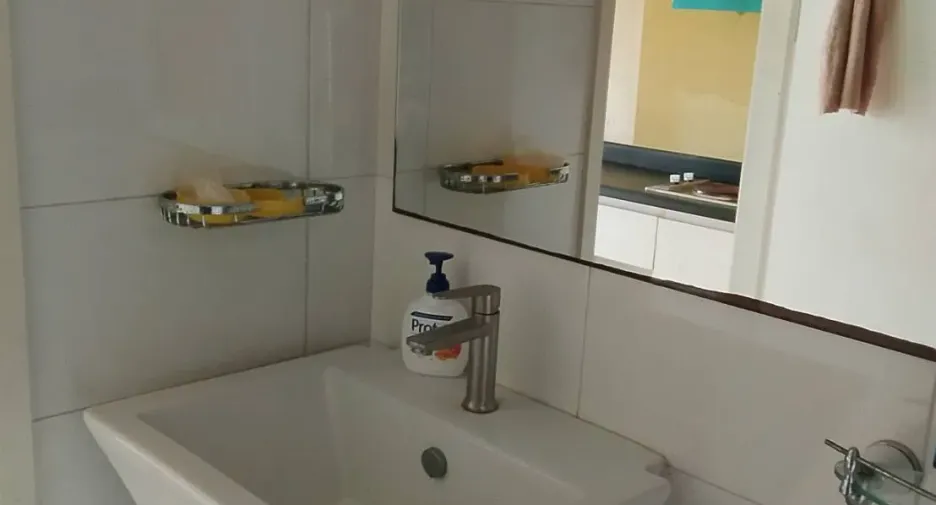 For sale 1 bed condo in Khlong Toei, Bangkok