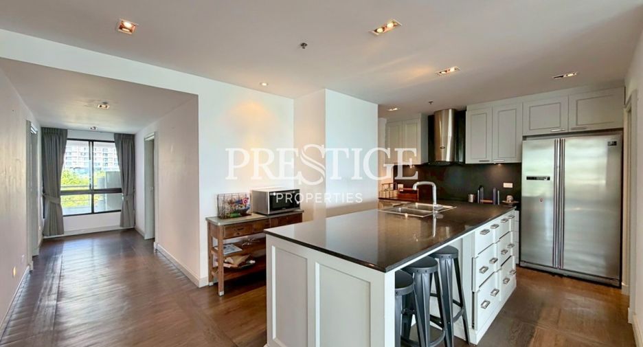 For sale 3 bedrooms condo in Bang Lamung, Chonburi