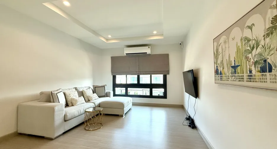 For sale 4 bedrooms house in Thalang, Phuket