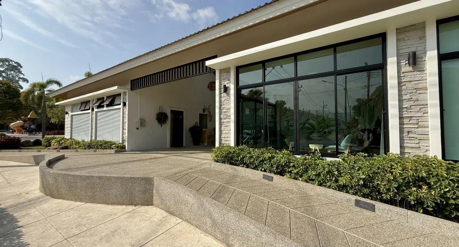 For sale 4 bedrooms house in Thalang, Phuket