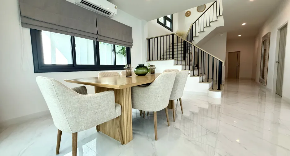 For sale 4 bedrooms house in Thalang, Phuket