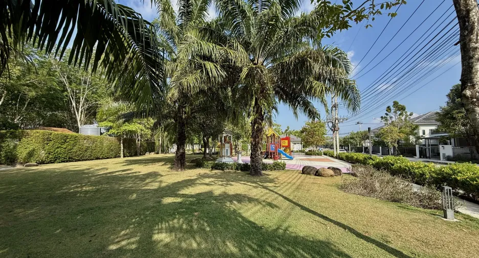 For sale 4 bedrooms house in Thalang, Phuket