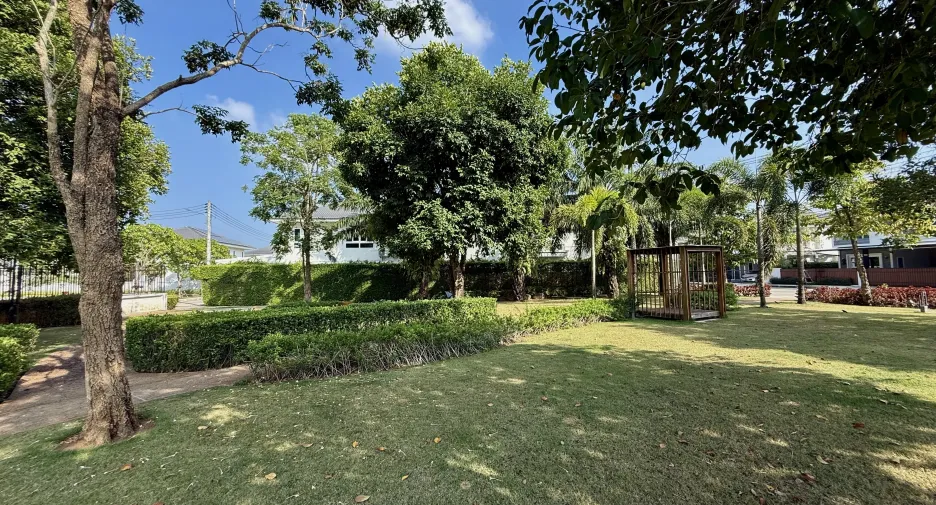 For sale 4 bedrooms house in Thalang, Phuket