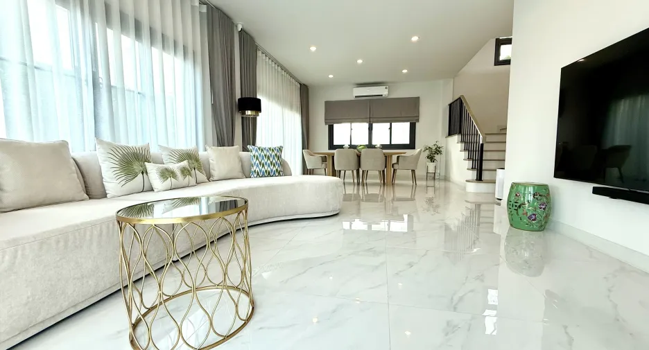 For sale 4 bedrooms house in Thalang, Phuket