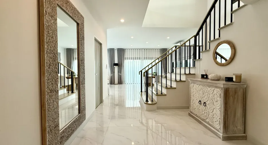 For sale 4 bedrooms house in Thalang, Phuket