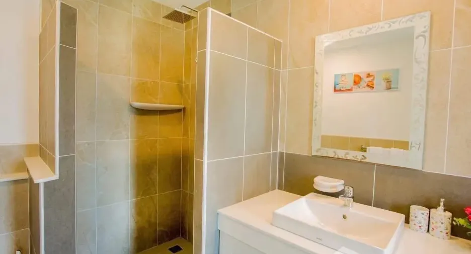 Villa zur Miete mit 4 Zimmer in Mueang Phuket, Phuket