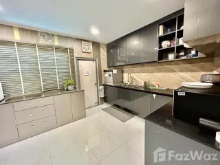 For sale 5 bedrooms house in Bang Phli, Samut Prakan