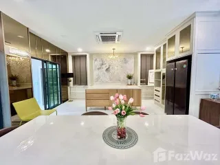 For sale 5 bedrooms house in Bang Phli, Samut Prakan