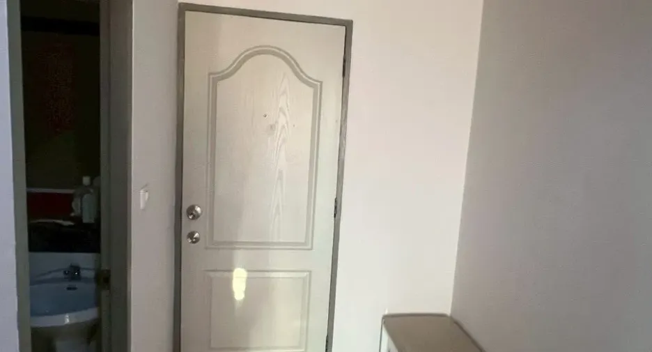 For rent 2 bedrooms condo in Bang Na, Bangkok