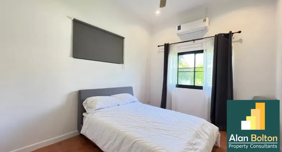For rent and for sale 4 bedrooms house in Bang Lamung, Chonburi