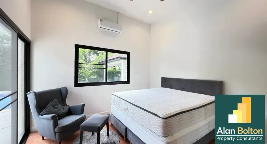 For rent and for sale 4 bedrooms house in Bang Lamung, Chonburi