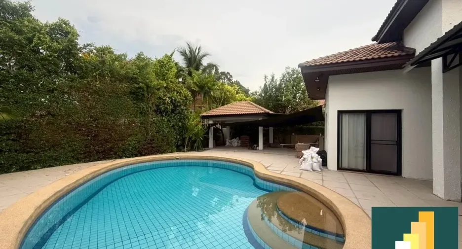 For rent and for sale 4 bedrooms house in Bang Lamung, Chonburi