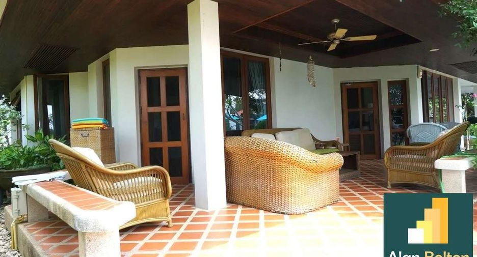 For rent 3 bedrooms villa in South Pattaya, Pattaya