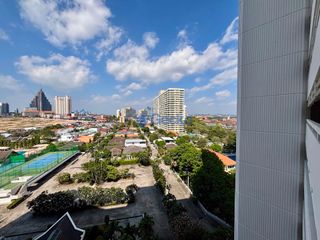 For rent and for sale 1 bed condo in Bang Lamung, Chonburi
