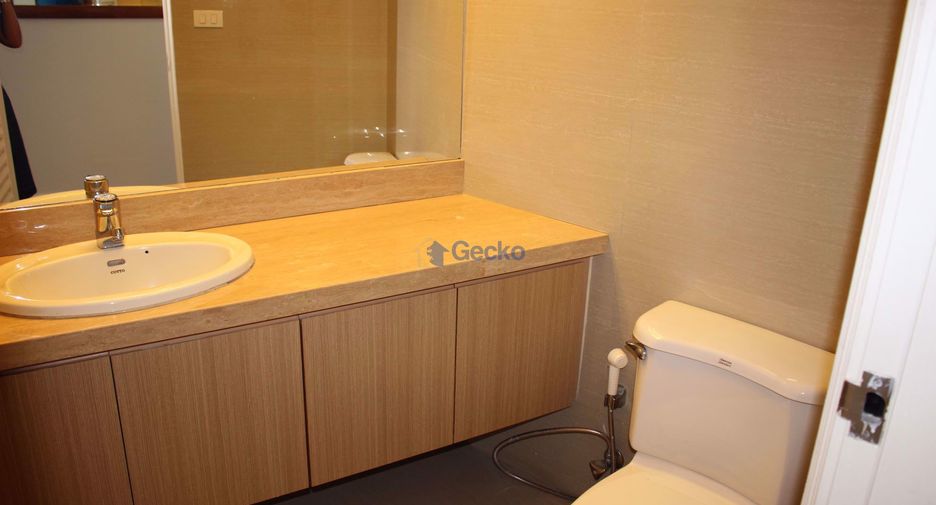 For rent 3 bedrooms condo in Bang Lamung, Chonburi