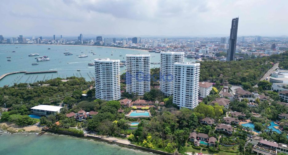 For rent 3 bedrooms condo in Bang Lamung, Chonburi
