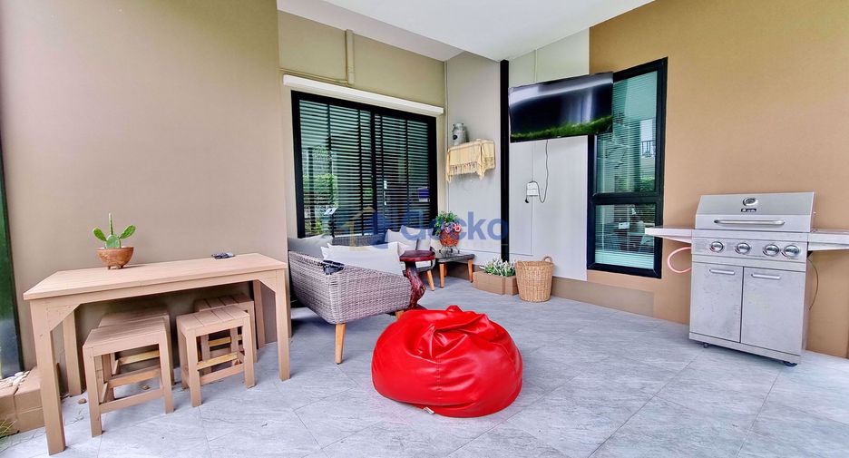 出租 4 卧室 独立屋 在 Bang Lamung, Chon Buri