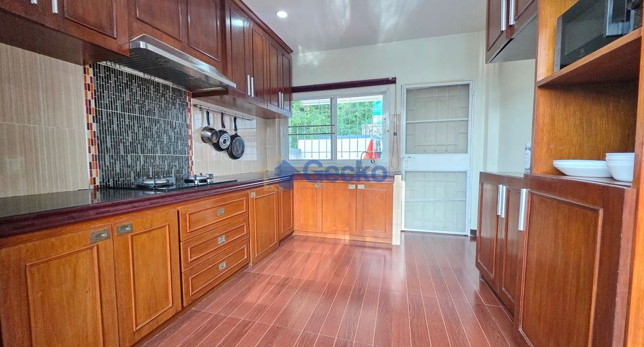 For rent 3 bedrooms house in Bang Lamung, Chonburi
