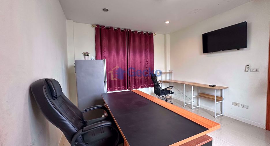 Haus zum Kauf mit 3 Zimmer in Bang Lamung, Chonburi