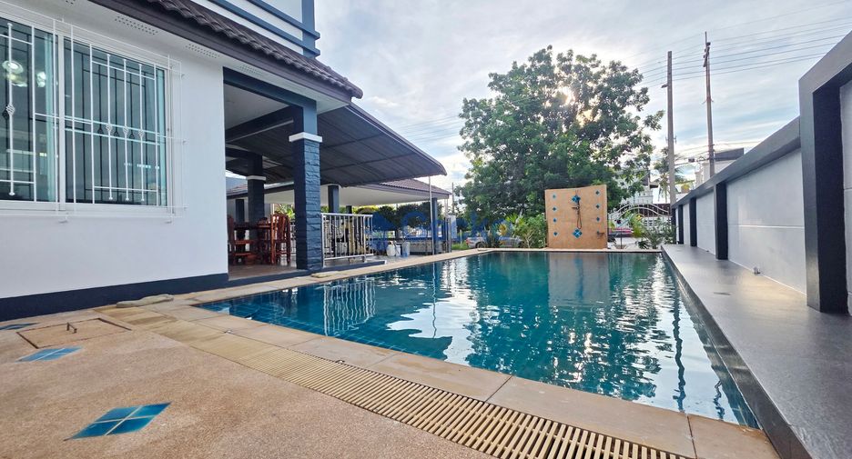 For rent 3 bedrooms house in Bang Lamung, Chonburi