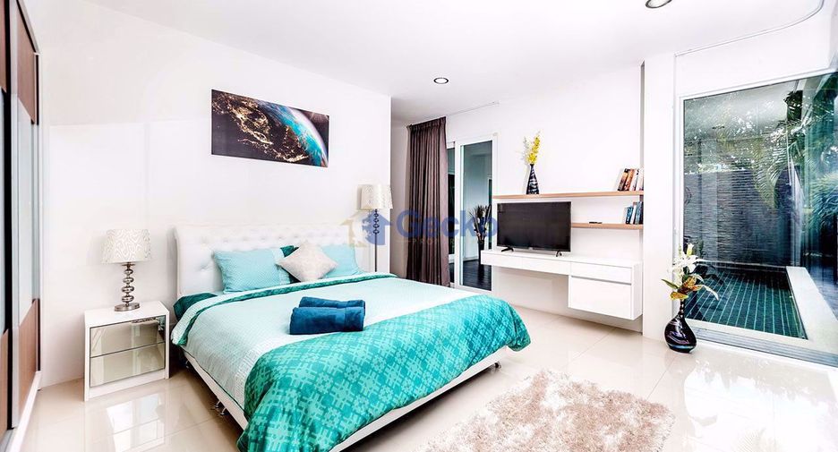 For rent and for sale 5 bedrooms house in Sattahip, Chonburi