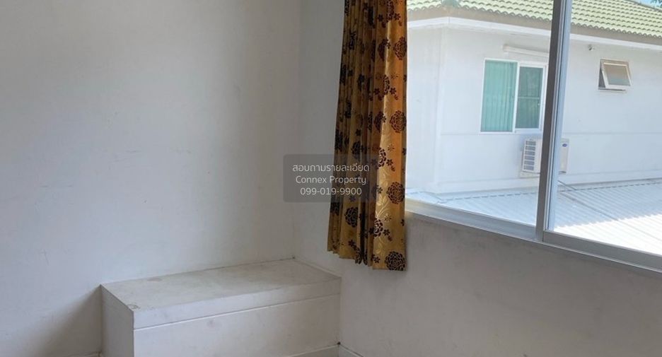 For rent 2 bedrooms townhouse in Phra Samut Chedi, Samut Prakan