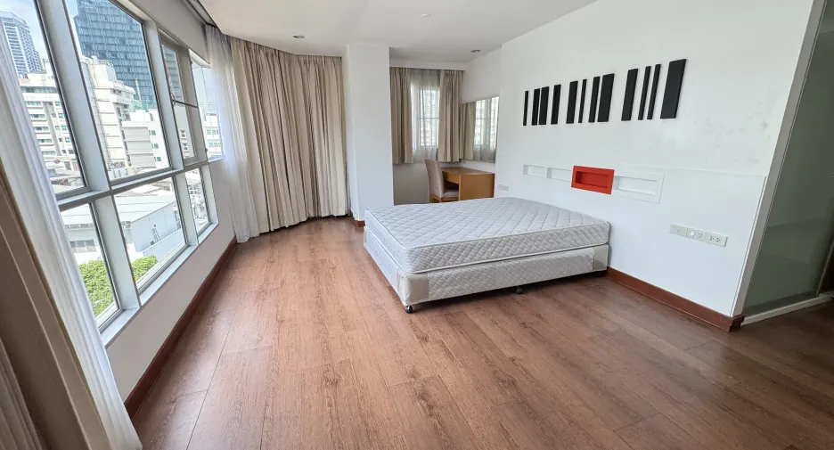 Apartamento en alquiler de 4 habitaciones en Khlong Toei, Bangkok