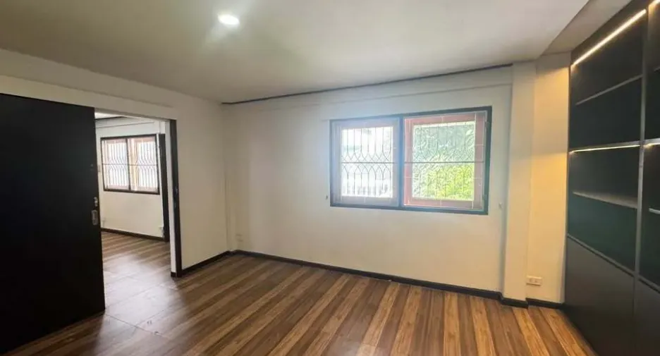 Casa en venta de 5 habitaciones en Suan Luang, Bangkok