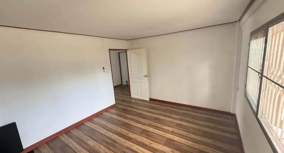 For sale 5 ベッドルーム house in Suan Luang, Bangkok