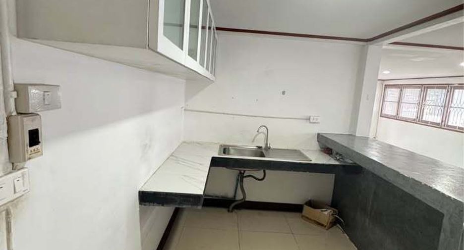 For sale 5 ベッドルーム house in Suan Luang, Bangkok