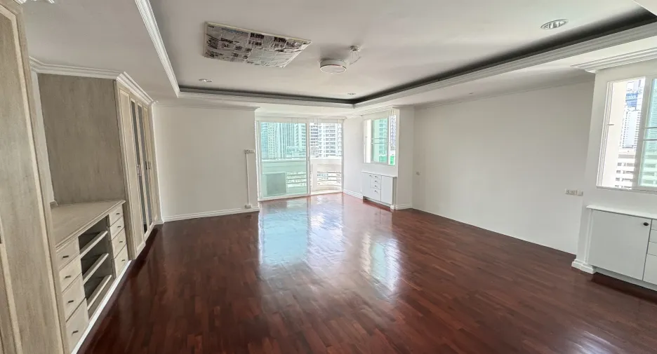Apartamento en alquiler de 3 habitaciones en Watthana, Bangkok