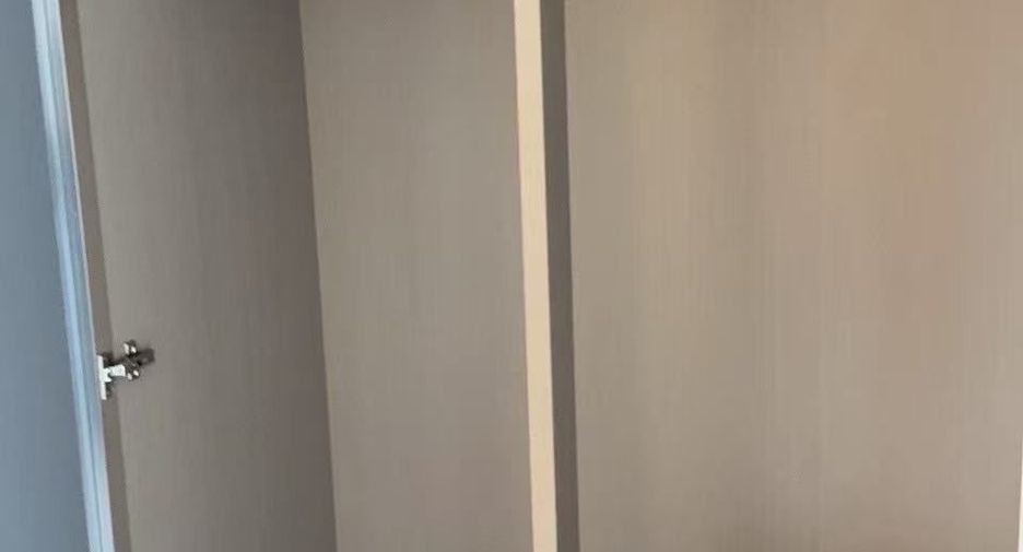 For sale 1 bed condo in Khlong Toei, Bangkok