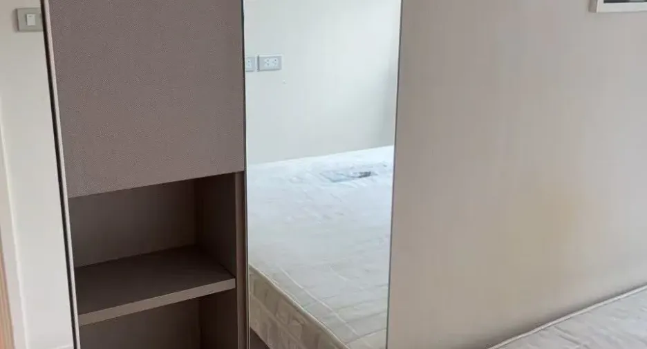 For sale 1 bed condo in Khlong Toei, Bangkok